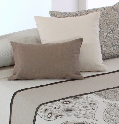 Coussin carré jacquard Archer blanc cassé Reig Marti