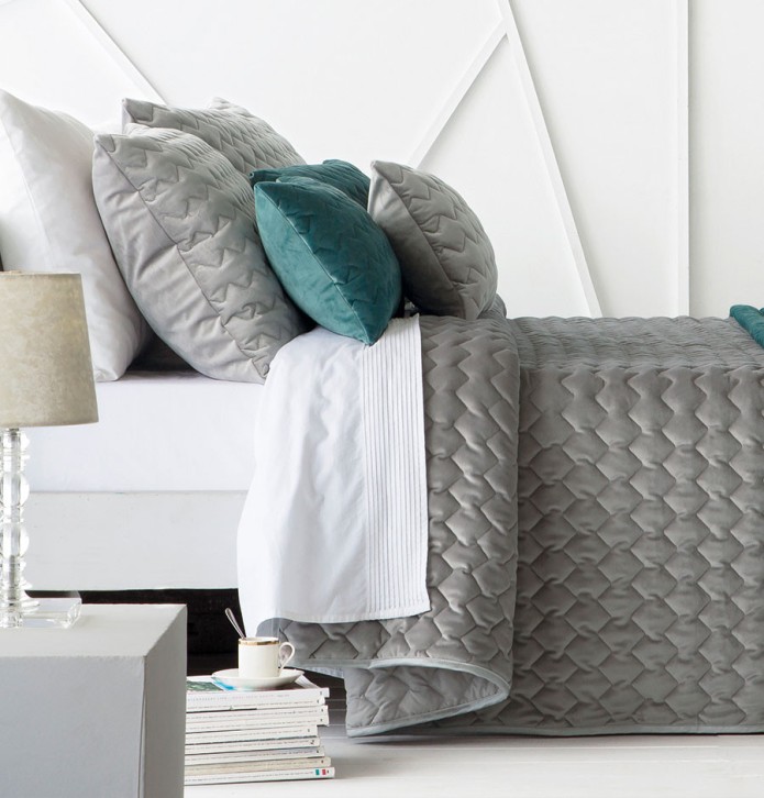 Boutis velours Naroa gris perle Antilo - Blancollection