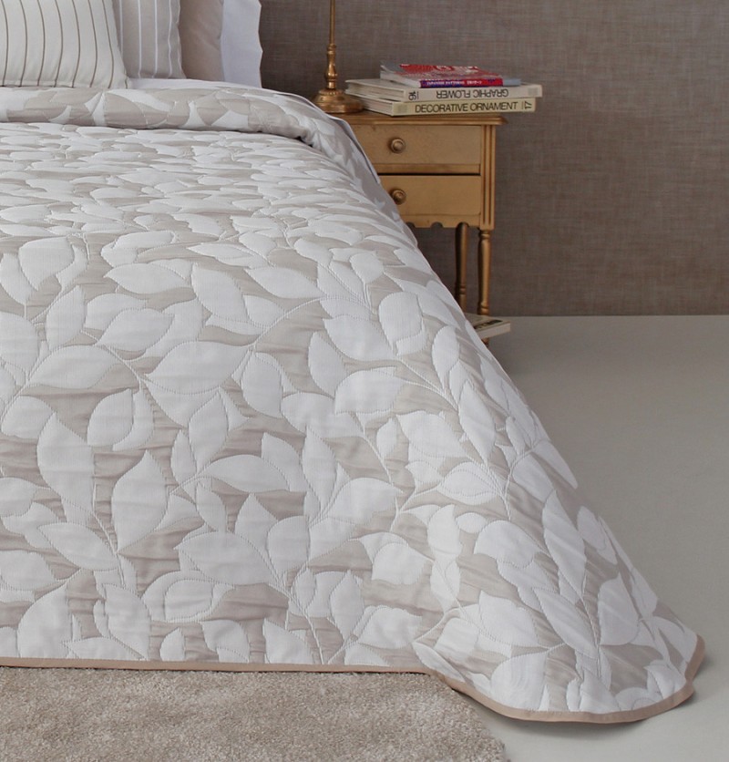 Couvre-lit 5 Pièces Brenda Jacquard - 220x240 Cm Gris Motif Doré - Polyester Satiné Luxueux - 2