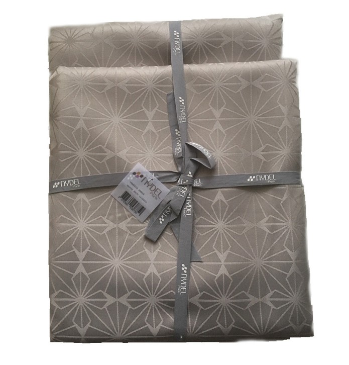 Nappe damassée polyester Venezia sable Nydel - Blancollection