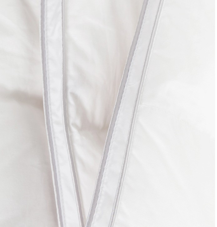 Couette 90% de canard 200g/m2 Toronto Pyrenex - Blancollection
