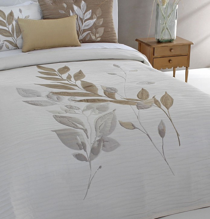 Couvre lit jacquard Sensey ocre Reig Marti - Blancollection