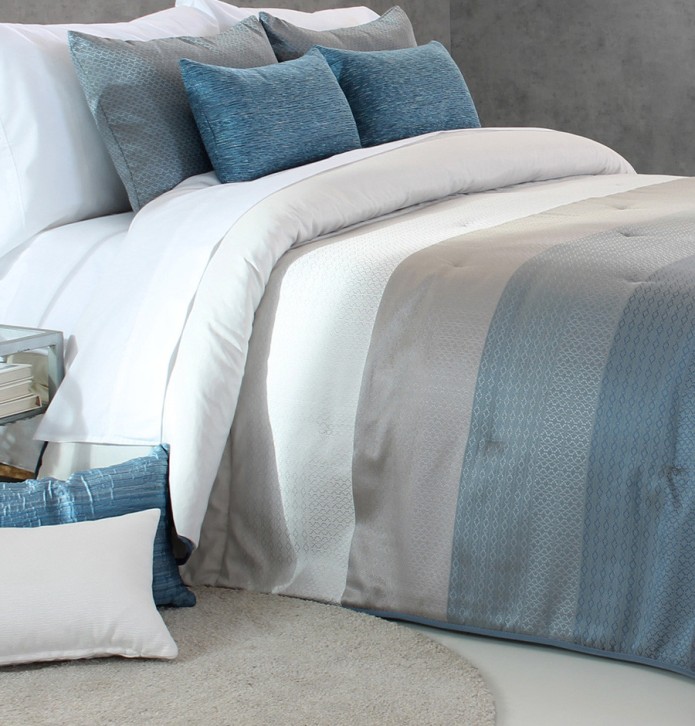 Couvre lit matelassé jacquard Fox bleu Reig Marti - Blancollection