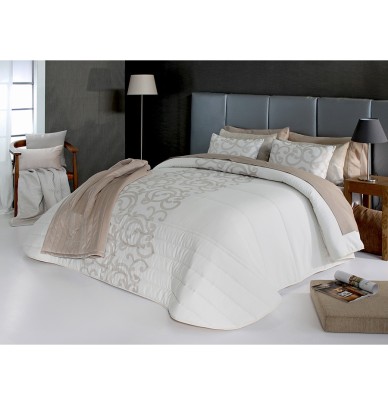 Couvre lit matelassé jacquard et ses housses coussins Amiens beige Reig Marti