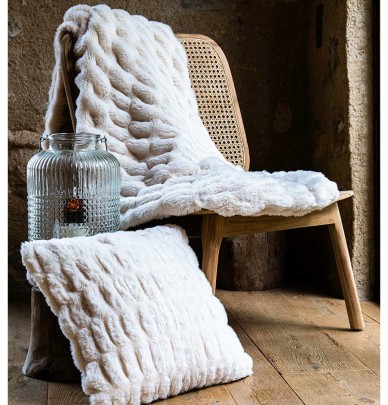 Coussin fourrure Zibeline neige Vent du Sud
