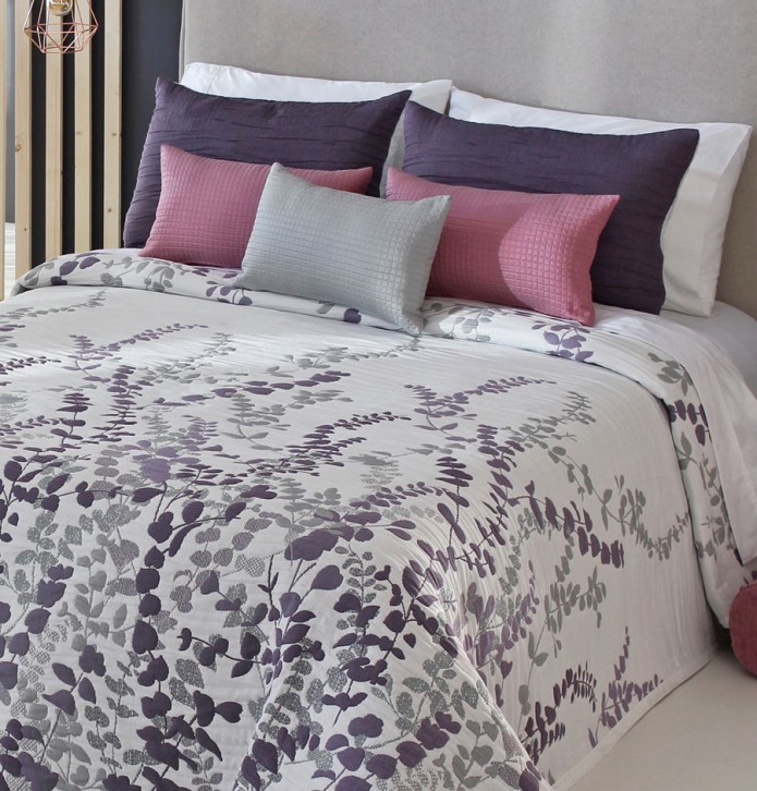 Couvre lit jacquard réversible Cordoba violet Reig Marti - Blancollection