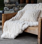 Coussin fourrure Zibeline neige Vent du Sud - Blancollection