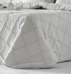 Couvre-lit matelassé et ses housses coussins Idalia gris Antilo - Blancollection