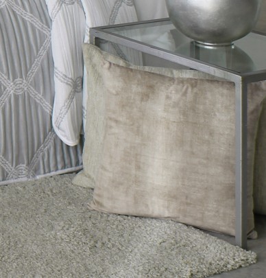 Coussin velours Darcy taupe Reig Marti
