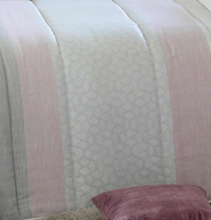 Couvre lit matelassé jacquard Puig rose Reig Marti - Blancollection