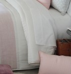 Couvre lit matelassé jacquard Puig rose Reig Marti - Blancollection