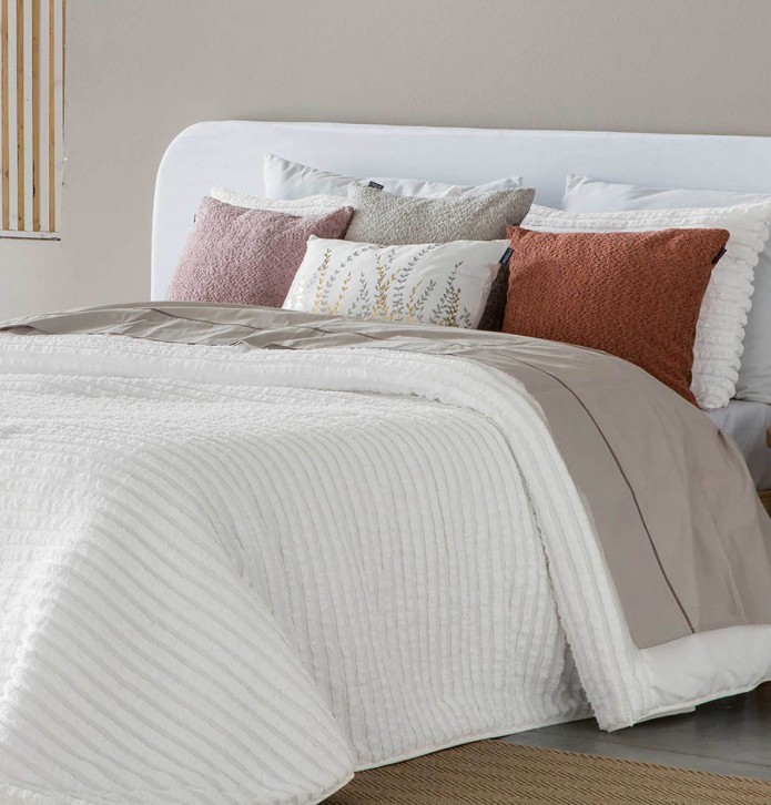Couvre lit matelassé Mery blanc Antilo - Blancollection