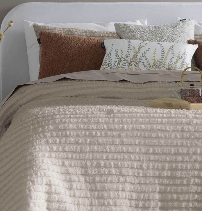 Couvre lit matelassé Mery beige Antilo - Blancollection