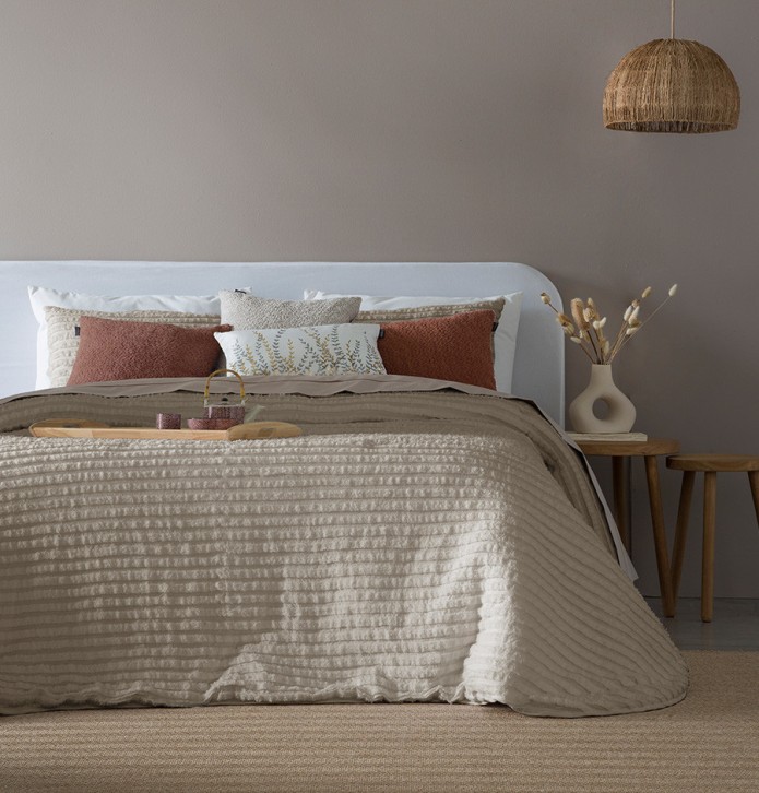 Couvre lit matelassé Mery beige Antilo Couvre lit matelassé Mery beige Antilo
