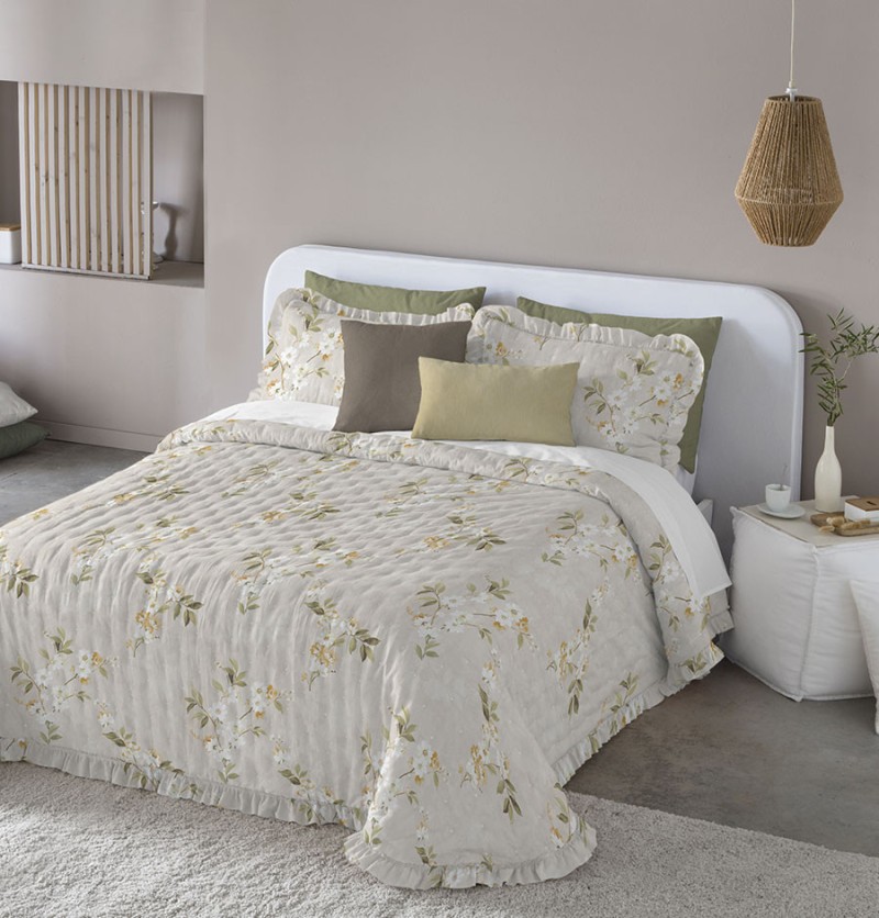 Boutis, petits points et petits pots: Coussin de Mariage en Boutis