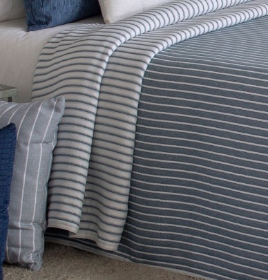 Couvre lit jacquard Loke bleu Reig Marti