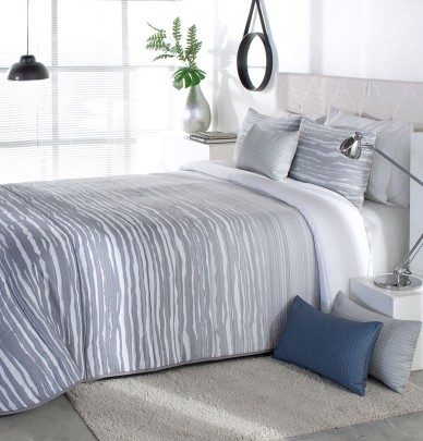 Couvre lit matelassé et ses housses coussins Eger gris Reig Marti
