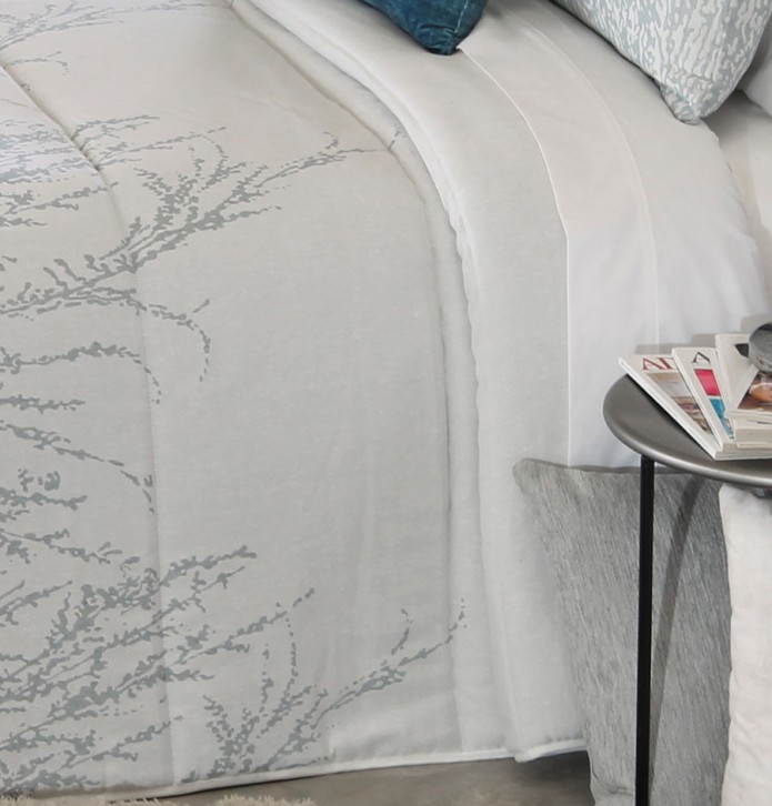 Couvre lit matelassé jacquard Gallagher bleu gris Reig Marti - Blancollection