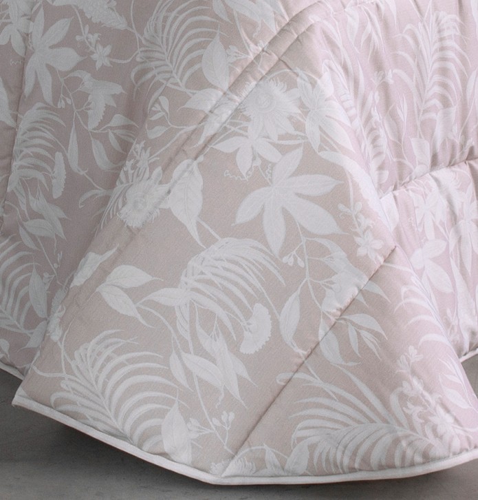 Couvre lit matelassé imprimé Savoy rose Reig Marti - Blancollection