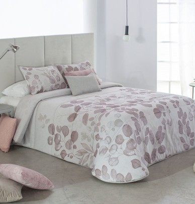 Couvre lit matelassé et ses housses coussins Viscri mauve Reig Marti