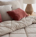 Couvre-lit velours matelassé Anelka camel Antilo - Blancollection