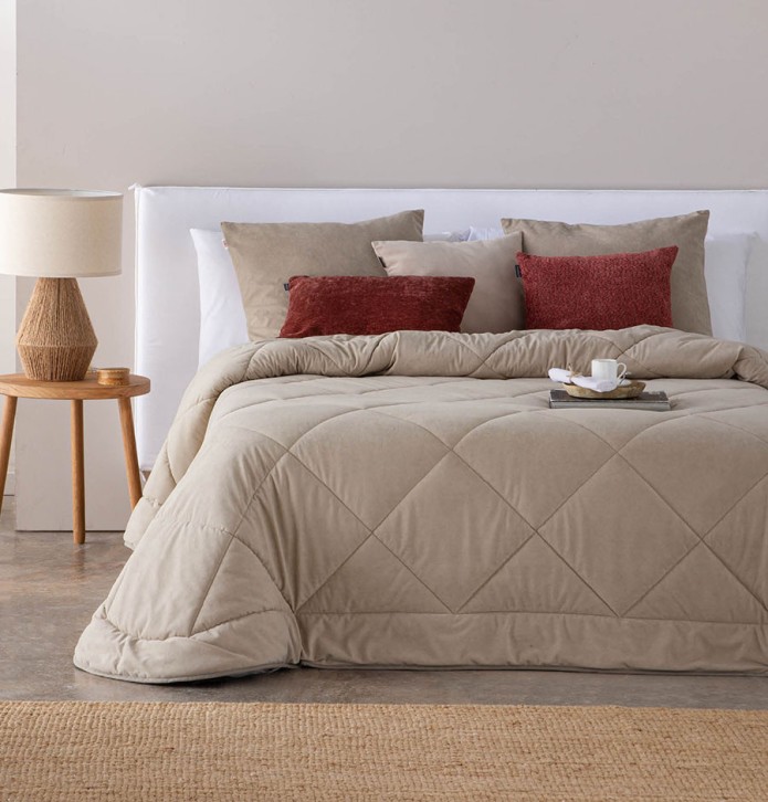 Couvre lit velours matelassé Anelka camel Antilo