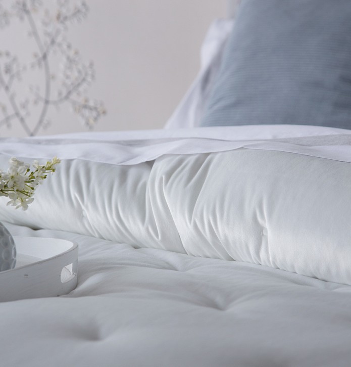 Couvre-lit velours matelassé Jess blanc Antilo - Blancollection