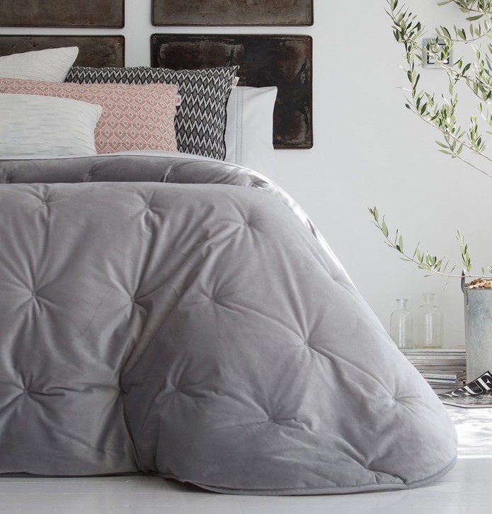 Couvre-lit velours matelassé Jess gris Antilo - Blancollection