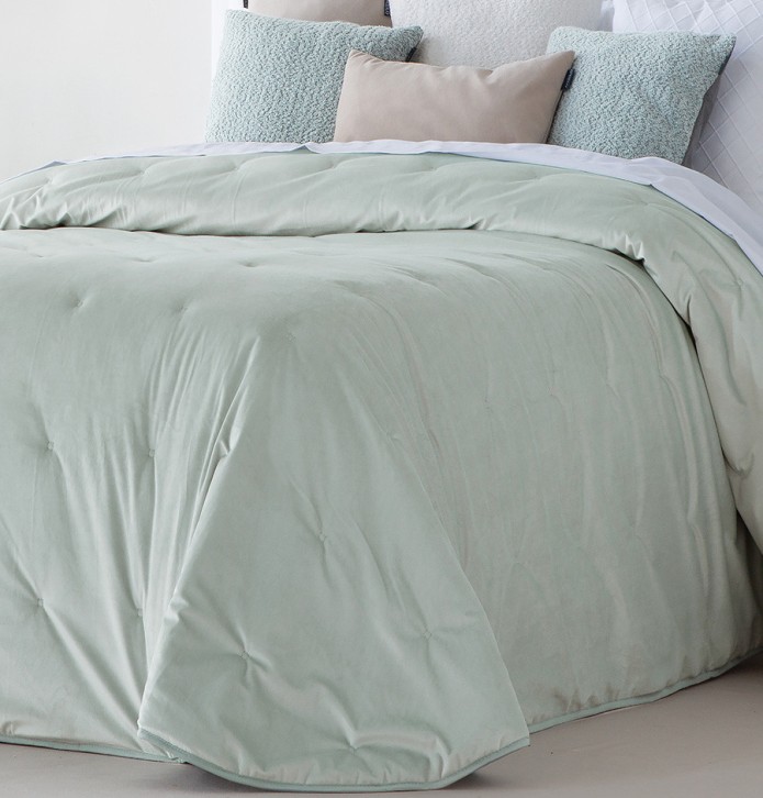 Couvre-lit velours matelassé Jess vert d'eau Antilo - Blancollection