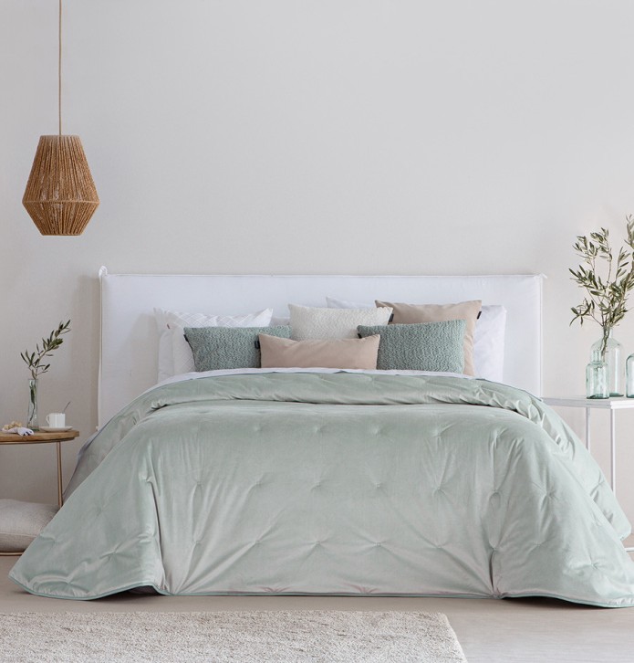 Couvre-lit velours matelassé Jess vert d'eau Antilo - Blancollection
