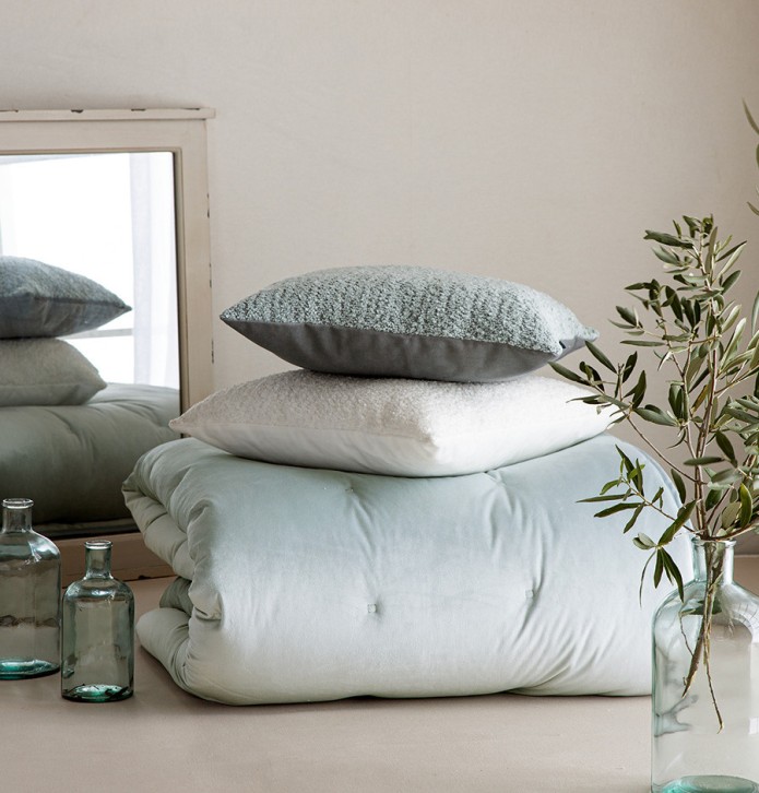 Couvre-lit velours matelassé Jess vert d'eau Antilo - Blancollection