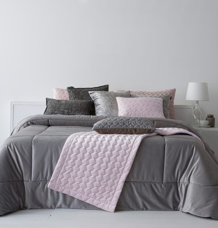 Chemin de lit velours Naroa rose pâle Antilo - Blancollection