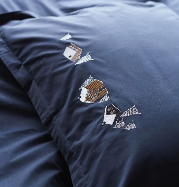 Taie d'oreiller percale Au coeur de la vallée bleue Sylvie Thiriez - Blancollection