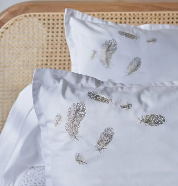 Parure de lit satin Nina Sylvie Thiriez - Blancollection