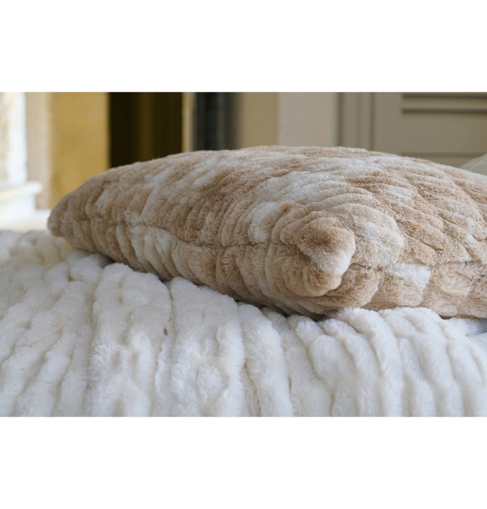 Coussin fourrure Zibeline vison Vent du Sud - Blancollection