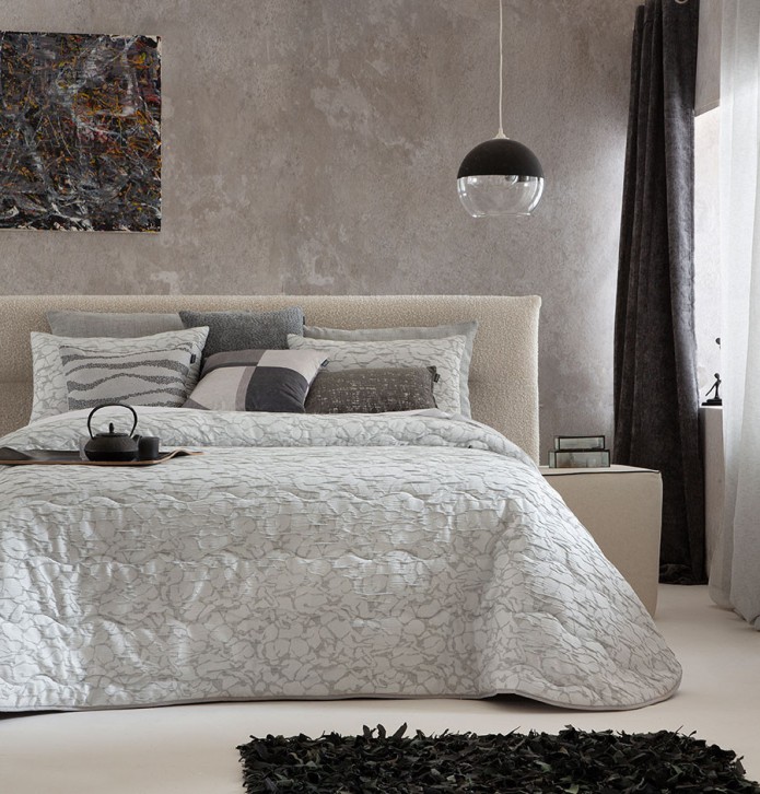 Couvre-lit matelassé Saima gris Antilo