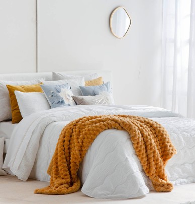 Couvre-lit matelassé Saima blanc Antilo