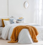 Couvre-lit matelassé Saima blanc Antilo