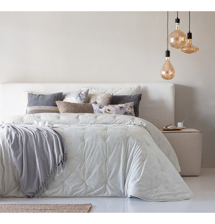 Couvre-lit velours matelassé Mirabela blanc cassé Antilo - Blancollection