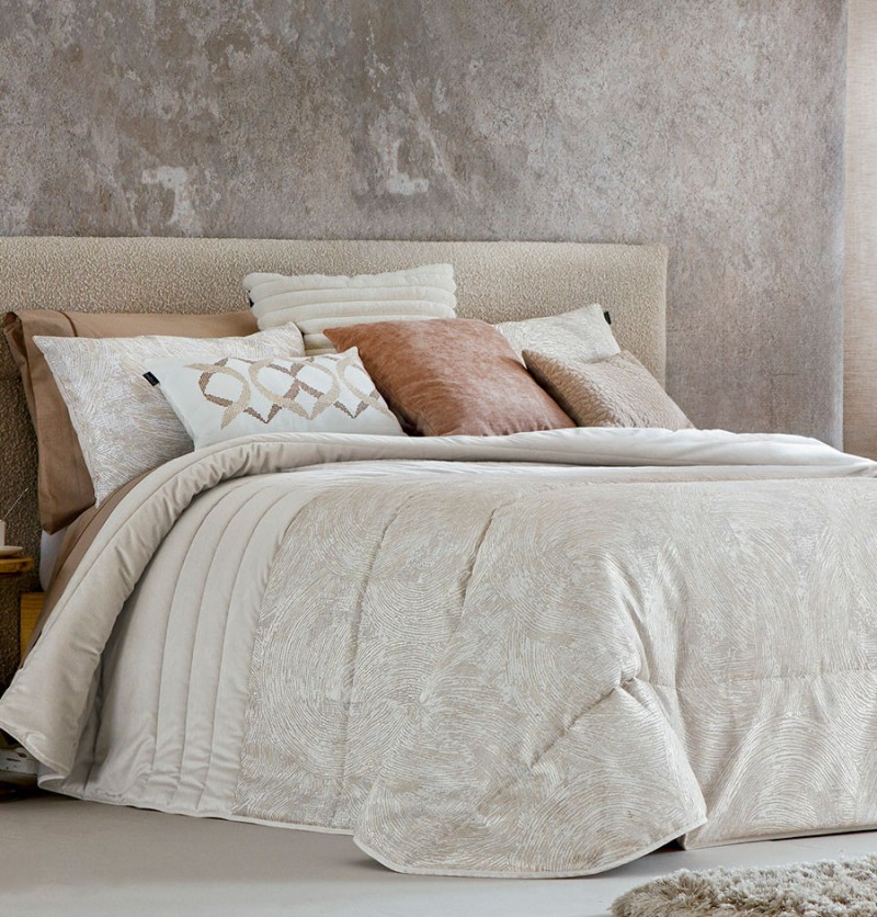 Couvre-lit matelassé jacquard et ses housses coussins nadai 235x270cm - antilo