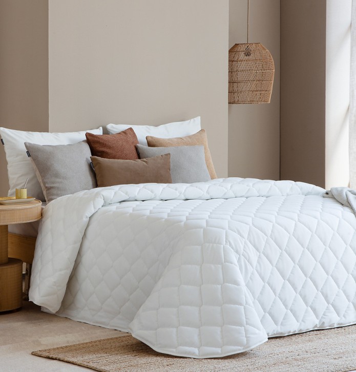 Couvre-lit matelassé Tivoli blanc Antilo