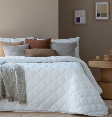 Couvre-lit matelassé Tivoli blanc Antilo