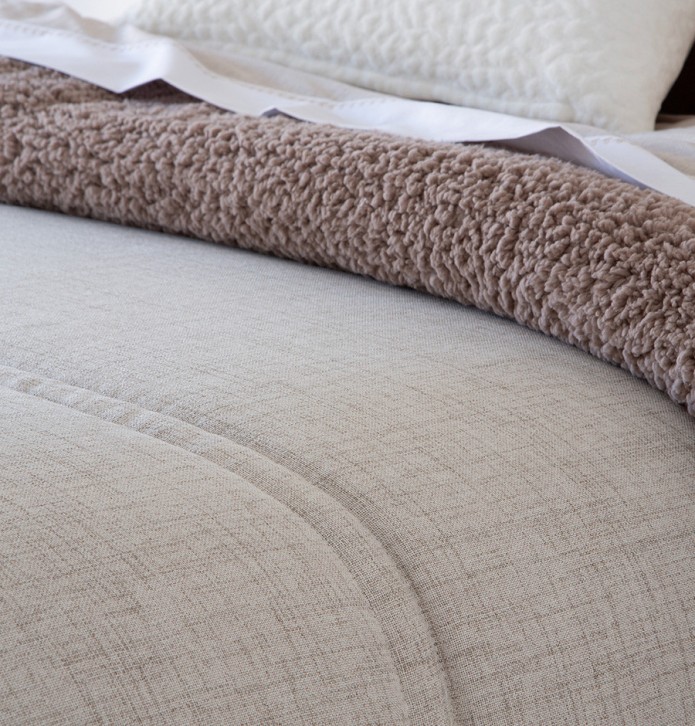 Couvre-lit matelassé jacquard Doly beige Antilo - Blancollection