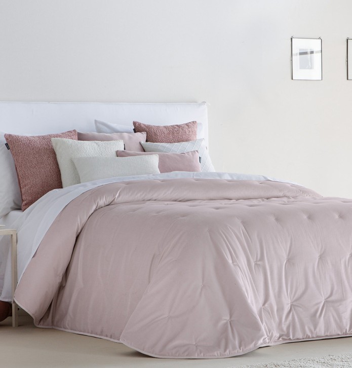 Couvre lit matelassé Jess rose pâle Antilo