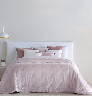 Couvre lit matelassé Jess rose pâle Antilo
