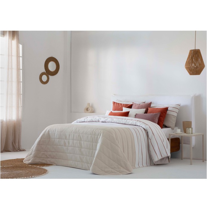 Couvre-lit matelassé et ses housses coussins Valerian bois de rose Antilo - Blancollection