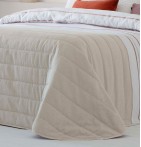 Couvre-lit matelassé et ses housses coussins Valerian bois de rose Antilo - Blancollection
