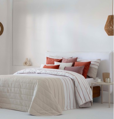 Couvre lit matelassé Valerian bois de rose Antilo