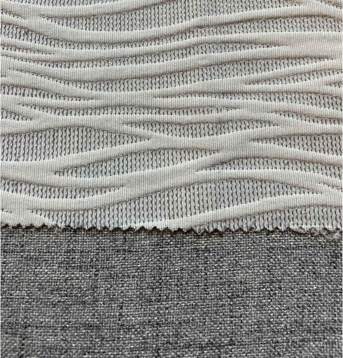 Couvre-lit matelassé et ses housses coussins Devi gris Antilo - Blancollection