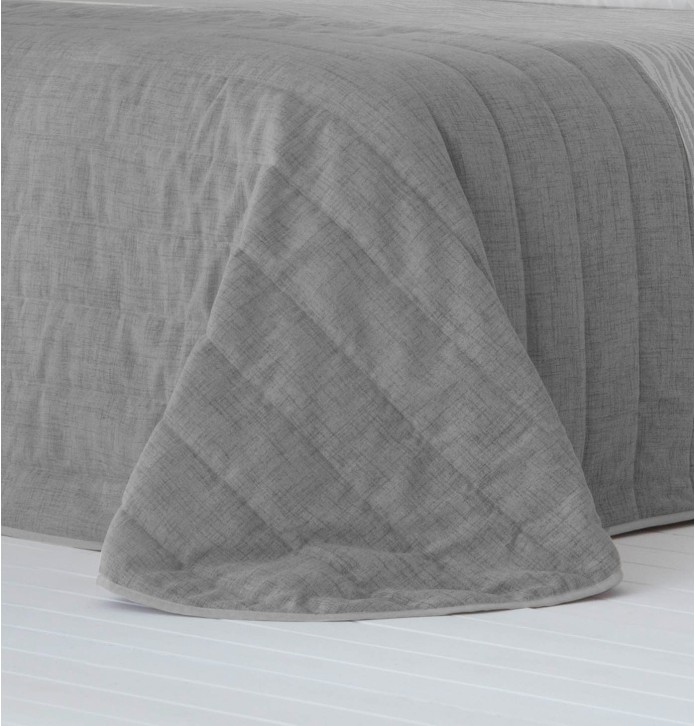 Couvre-lit matelassé et ses housses coussins Devi gris Antilo - Blancollection